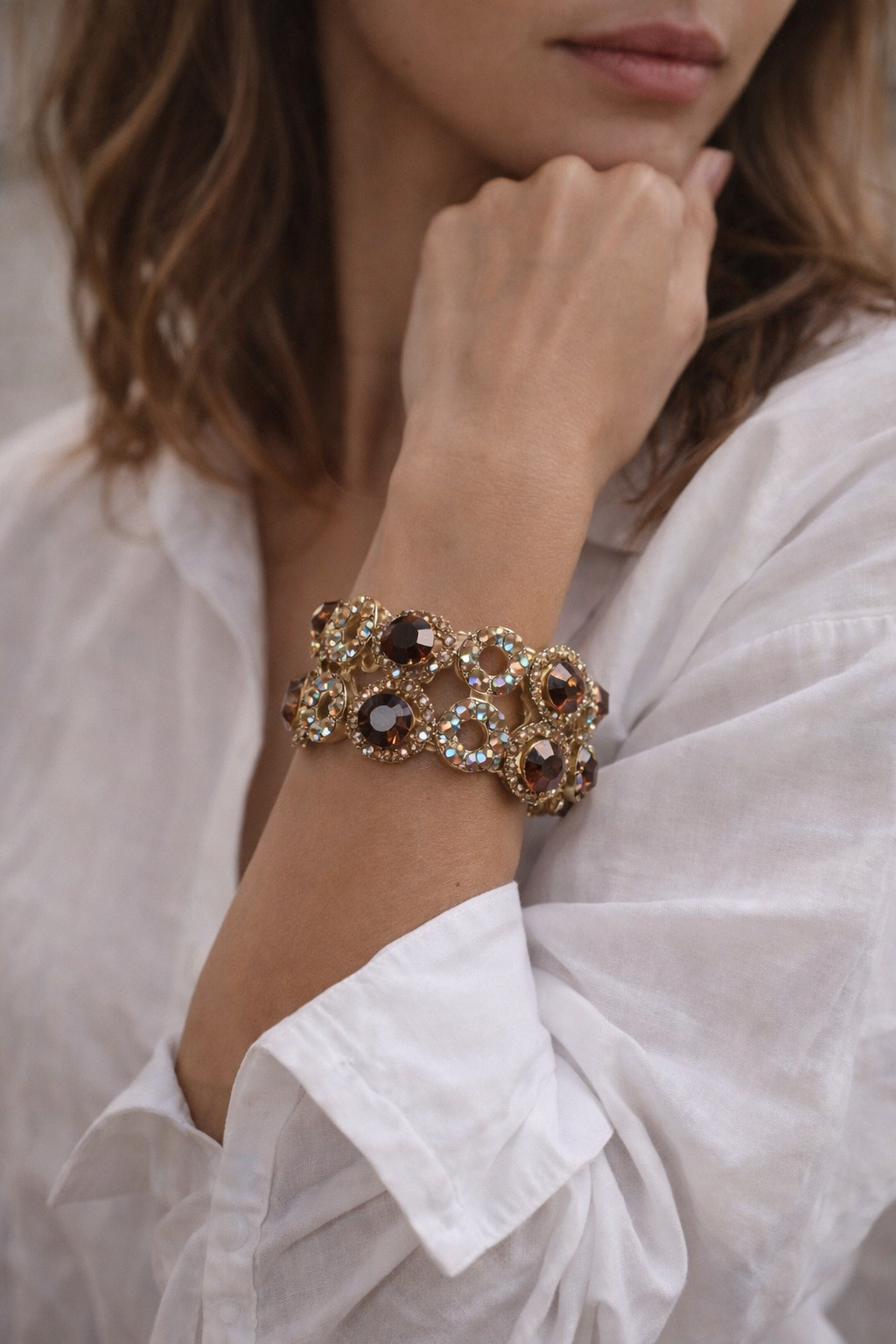 Vintage Aurora Borealis & Amber Rhinestone Stretch Bracelet – Gold Tone Crystal Statement Bracelet