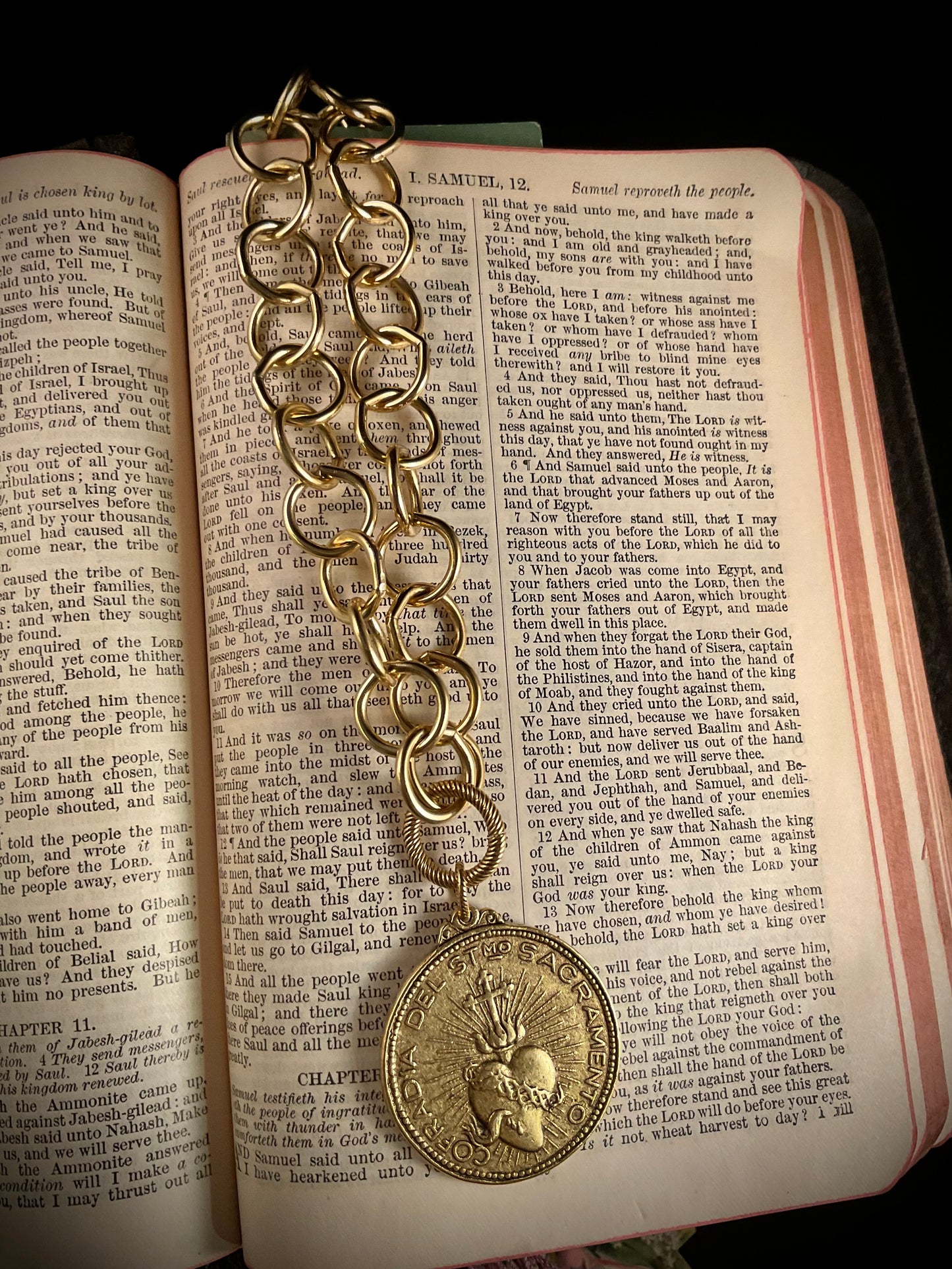 Gold Chain San Agustin la Sierra and Cofradia del St Mo Sacramento Medal