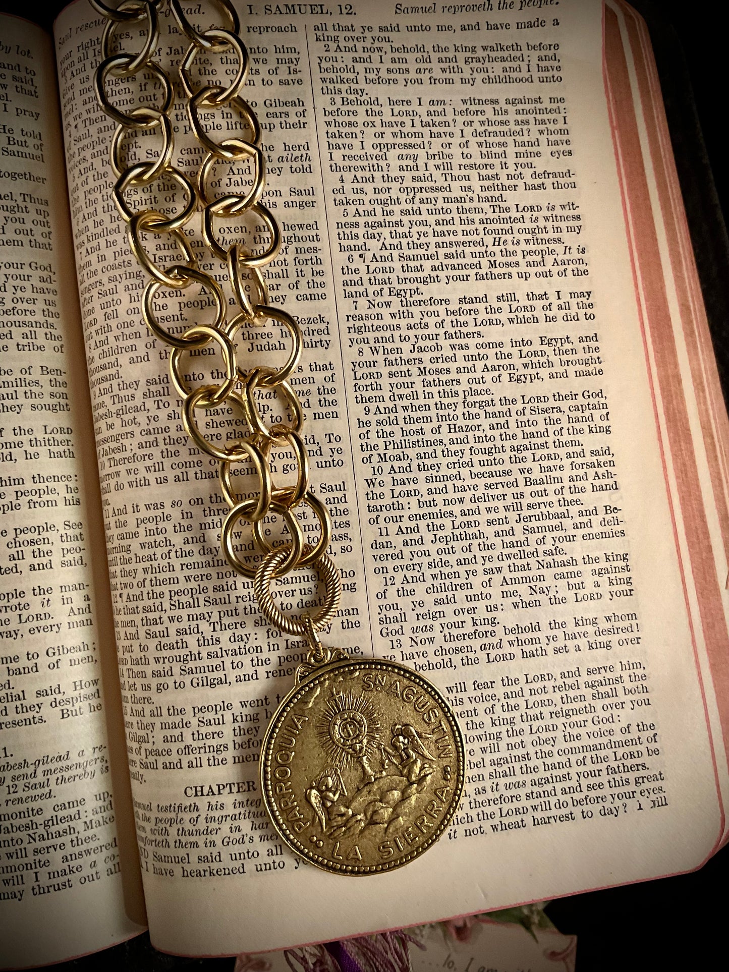 Gold Chain San Agustin la Sierra and Cofradia del St Mo Sacramento Medal