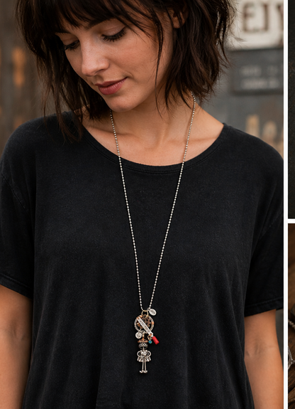 Danger Zone Dolly – Retro Robot Necklace (Zap! Edition)