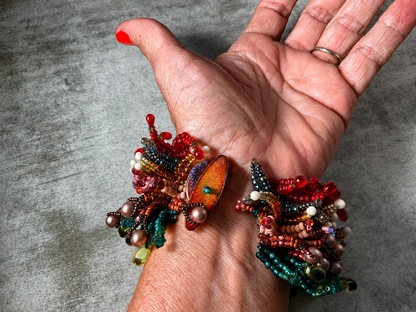Luxury Handwoven Herringbone Beaded Bracelet with Pearls, Crystals & Copper Clasp – 7.5 Inch Statement Cuff