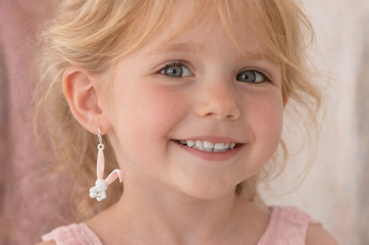 Sweet Pink Bunny Dangle Earrings – Cute Crystal Rabbit Earrings for Girls