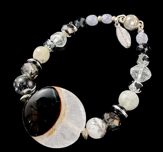 “Eclipse” Black & White Agate Necklace and Bracelet Set – Artisan Beaded Statement Jewelry