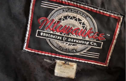 Vintage Women's 90s Black Leather Moto Jacket – Milwaukee Clothing (Size XL)