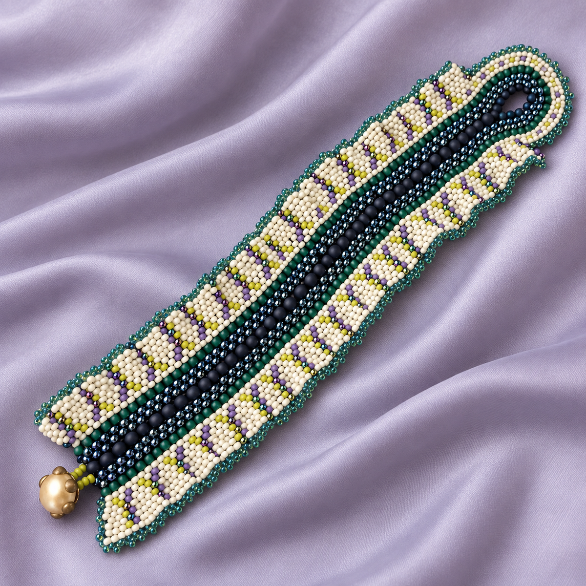 Beaded Ruffle Bracelet with Button Closure, 7.75 Inches