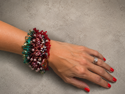 Luxury Handwoven Herringbone Beaded Bracelet with Pearls, Crystals & Copper Clasp – 7.5 Inch Statement Cuff
