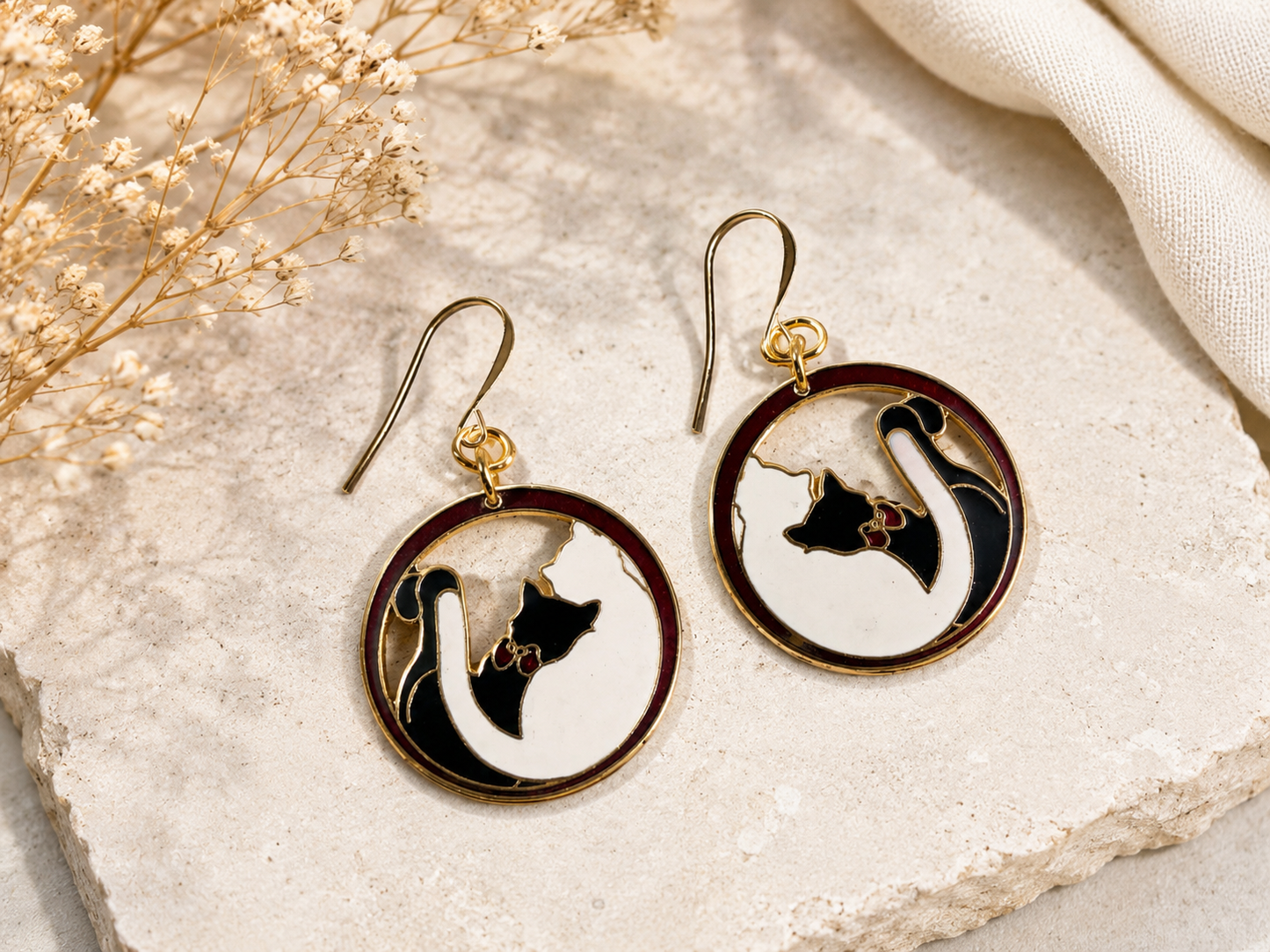 Vintage Laurel Burch “Meow” Cat Enamel Earrings