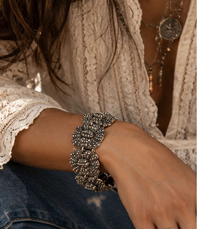 Vintage Silver Floral Statement Bracelet – Adjustable Boho Flower Cuff