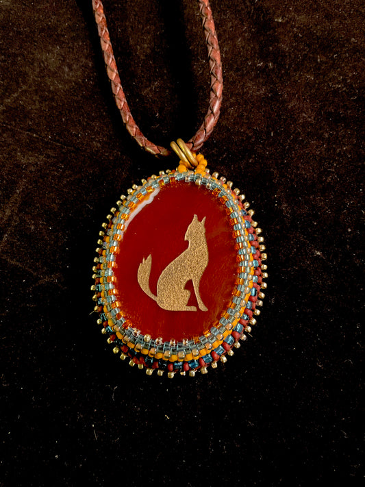 Necklace- Lonely Wolf on agate 18”