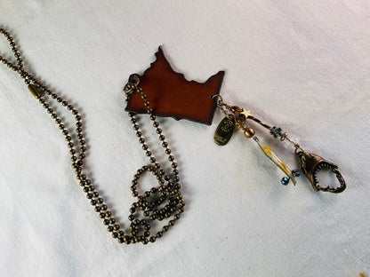 Necklace - It's a Minnesota JAWS!