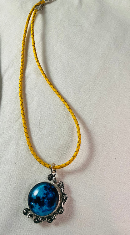 Necklace - Swiveling Moon and crystal on silver frame