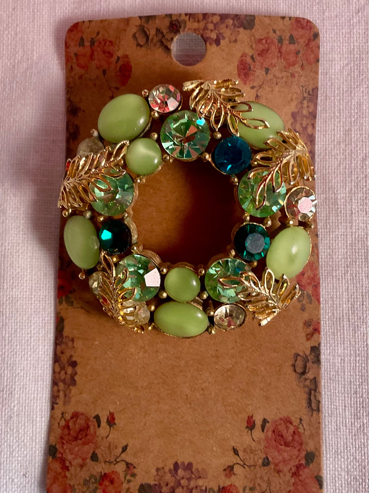 Vintage Brooch Bar – Choose Your Favorite Statement Pin!