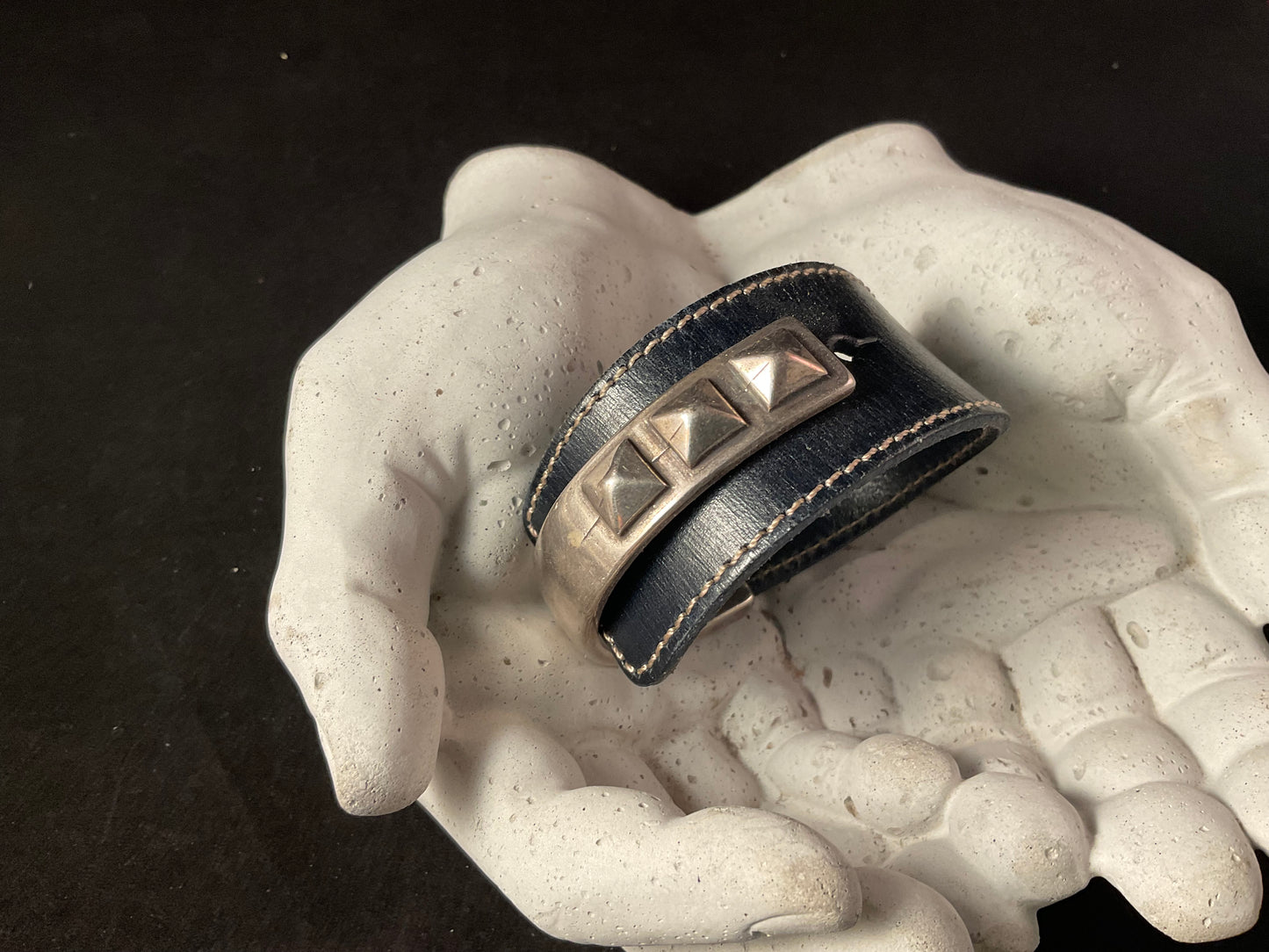 Boho Leather Statement Bracelets – Magnetic Clasp Artisan Collection