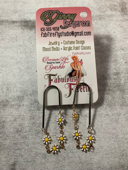 White Daisy Drop Earrings | Boho Floral Chain Earrings with Gold Accents