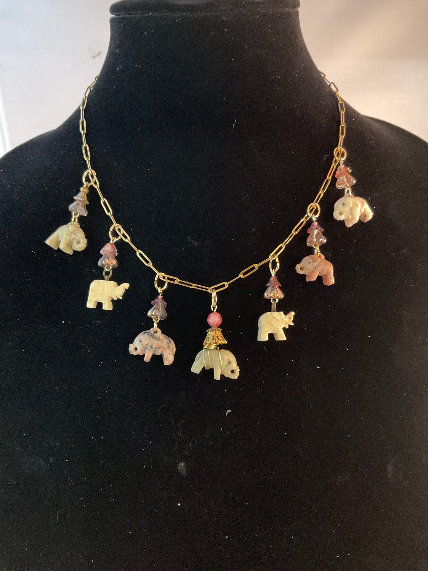 Vintage Elephant Parade Necklace – Hand-Carved Elephant Charms & Czech Glass