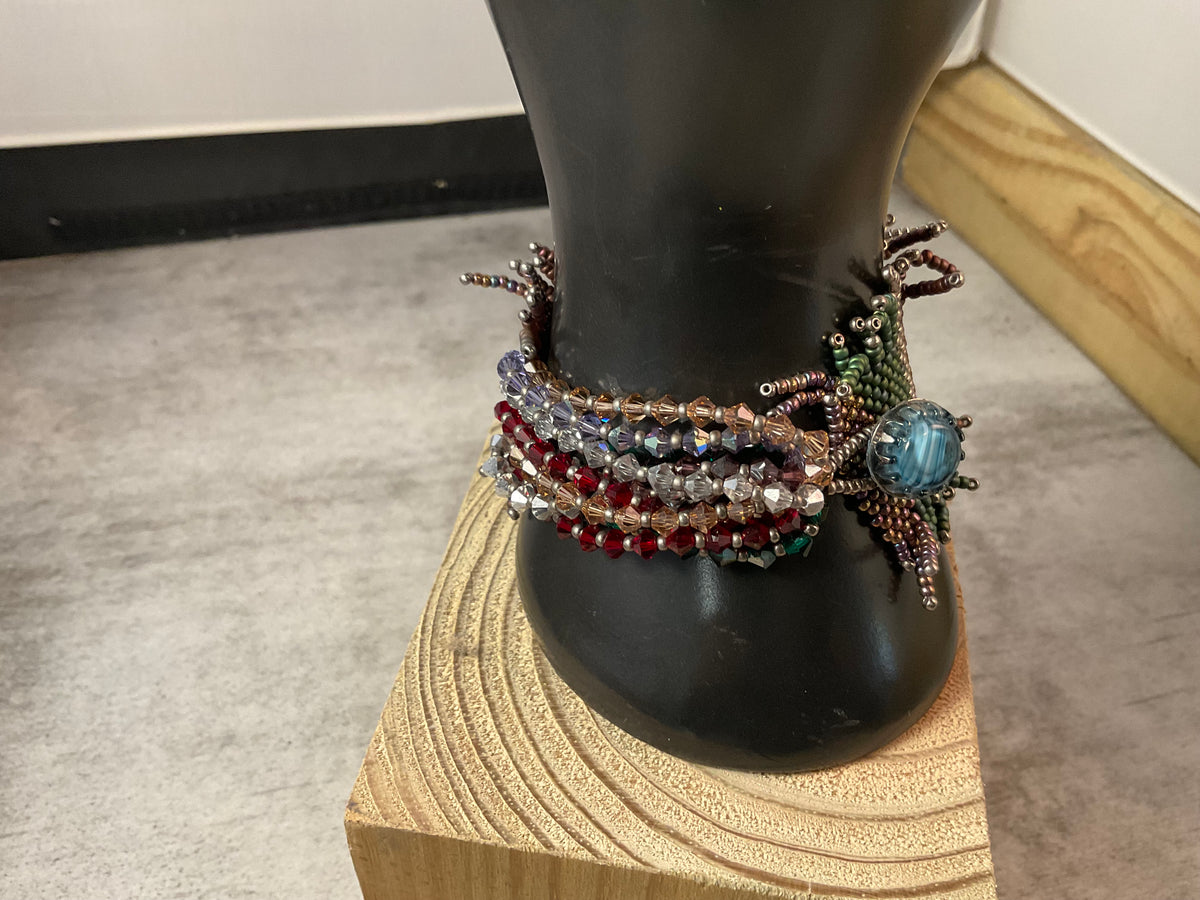 Handmade Peyote Stitch Fringe Bracelet with Crystals – 7.5 Inch