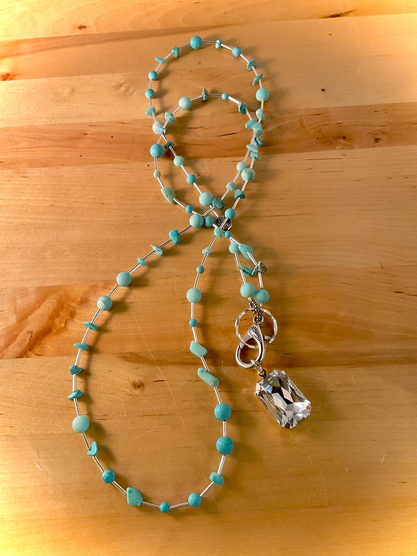 Crystal & Pearls Necklace
