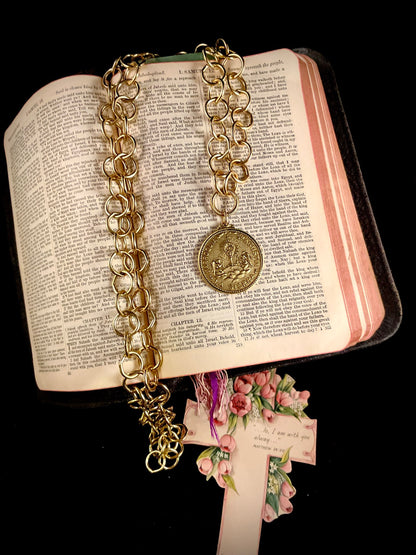 Gold Chain San Agustin la Sierra and Cofradia del St Mo Sacramento Medal