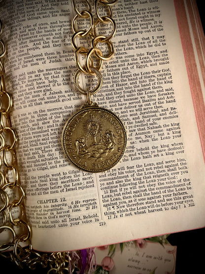 Gold Chain San Agustin la Sierra and Cofradia del St Mo Sacramento Medal